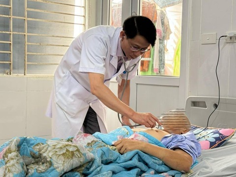 Nhiều người nguy kịch do Thăm khám cho bệnh nhân nhiễm