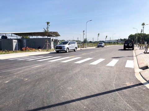 Bỏ tiền tỉ mua đất nền, 5 năm sau mới biết dự án không tồn tại- Ảnh 1. Khu đất doanh nghiệp quảng cáo làm dự án nhưng thực chất là dự án ma, địa phương cho hay không tồn tại dự án bất động sản nào - Ảnh: NGỌC HIỂN
