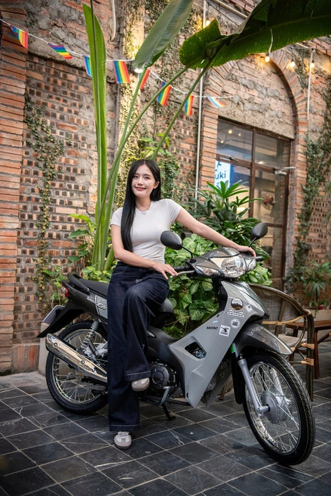 Honda Wave Alpha 2025 ra mắt, cộng đồng mạng xôn xao: 'Thiết kế Honda quá nhàn, đổi mỗi màu và tem'- Ảnh 3. Tuy nhiên, nhiều người tỏ ra hoài niệm