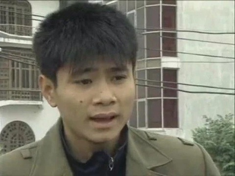 Ảnh thời khờ khạo của dàn 'Anh trai vượt ngàn chông gai' gây sốt- Ảnh 2. NSND Tự Long thời trẻ với kiểu