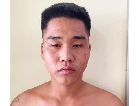Bắt thêm 1 nghi phạm trong nhóm giang hồ được thuê chém chủ nợ- Ảnh 1. Nghi phạm Trương Trọng Tính vừa bị công an bắt giữ khi trốn tại TP Phú Quốc - Ảnh: Công an cung cấp