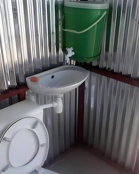 Ảnh vui 13-7: Phở bò Thái Nguyên - Gia truyền đời đầu tiên- Ảnh 6. Tiết kiệm nước là tiết kiệm tiền!