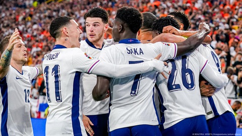 Những cầu thủ gốc Phi tỏa sáng tại Euro 2024- Ảnh 4. Saka đang sẵn sàng cùng tuyển Anh vượt qua nỗi đau thất bại ở chung kết Euro 2021 - Ảnh: BEAUTIFUL SPORTS