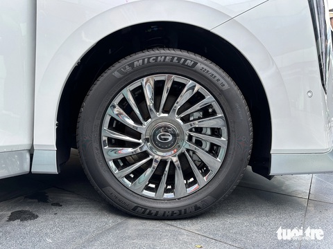 Chi tiết GAC M8 sắp về Việt Nam: Dễ nhầm thành Alphard, công nghệ bạt ngàn, có điểm giống Rolls-Royce- Ảnh 8. Chi tiết GAC M8 sắp về Việt Nam: Dễ nhầm thành Alphard, công nghệ bạt ngàn, có điểm giống Rolls-Royce- Ảnh 8.