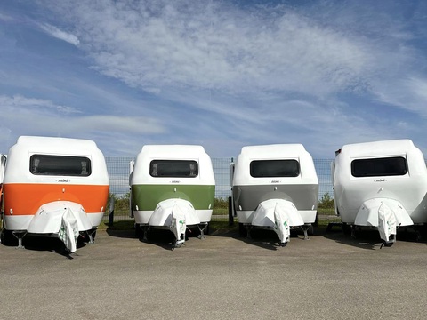 Capsule Mini: Thú chơi xe kéo nhà di động mới nổi- Ảnh 1. Capsule Mini Caravan là sản phẩm mới nhất của Umarsan - một công ty Thổ Nhĩ Kỳ nổi tiếng với kinh nghiệm sản xuất các loại xe moóc du lịch gọn nhẹ - Ảnh: AutoEvolution