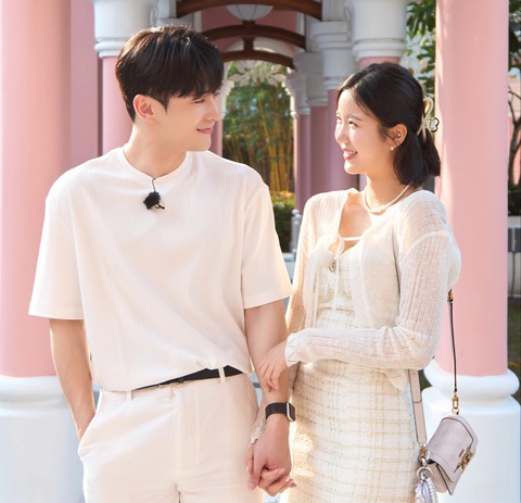 Cặp đôi Cheon Minuk và Lee Hooyeon hẹn hò được nhiều khán giả ủng hộ - Ảnh: BTC Cặp đôi Cheon Minuk và Lee Hooyeon hẹn hò được nhiều khán giả ủng hộ - Ảnh: BTC