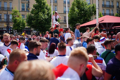 Euro 2024 ngày cuối: Lễ bế mạc ngắn gọn, mở màn đại tiệc- Ảnh 21. Người hâm mộ Anh áp đảo hoàn toàn - Ảnh: GETTY