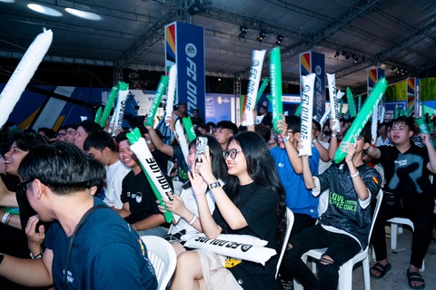 Hơn 2.000 người tham gia sự kiện Ngày hội bóng đá – Xem chung kết Euro 2024 tại Nhà văn hóa Thanh Niên - Ảnh: EA SPORT FC Hơn 2.000 người tham gia sự kiện Ngày hội bóng đá – Xem chung kết Euro 2024 tại Nhà văn hóa Thanh Niên - Ảnh: EA SPORT FC