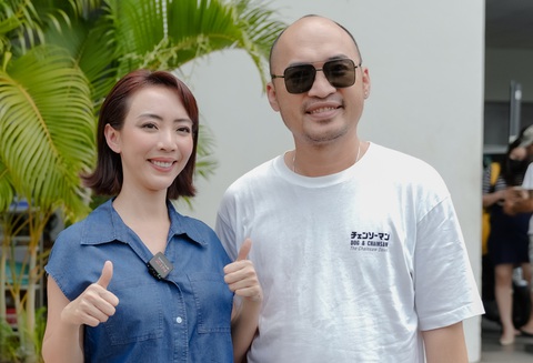 Thu Trang - Tiến Luật tại buổi khai máy phim chiếu rạp Nụ hôn bạc tỉ - Ảnh: ĐPCC Thu Trang - Tiến Luật tại buổi khai máy phim chiếu rạp Nụ hôn bạc tỉ - Ảnh: ĐPCC