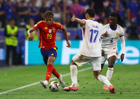 Lamine Yamal giành danh hiệu cầu thủ trẻ xuất sắc nhất Euro 2024- Ảnh 2. Tiền đạo 17 tuổi đã có một kỳ Euro vô cùng xuất sắc - Ảnh: GETTY