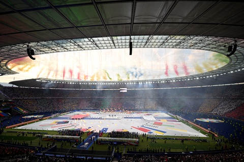 Bế mạc Euro 2024 ngắn gọn nhưng nhiều màu sắc - Ảnh: REUTERS Bế mạc Euro 2024 ngắn gọn nhưng nhiều màu sắc - Ảnh: REUTERS