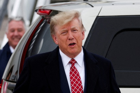 Ông Trump thoát chết, giờ lại được hủy truy tố vụ giữ tài liệu mật- Ảnh 1. Cựu tổng thống Mỹ Donald Trump - Ảnh: REUTERS