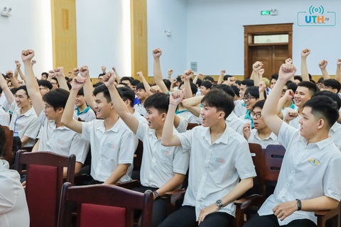 Sinh viên Giao thông vận tải TP.HCM 'thực chiến' với học kỳ doanh nghiệp- Ảnh 3. Sinh viên Giao thông vận tải TP.HCM 'thực chiến' với học kỳ doanh nghiệp- Ảnh 3.