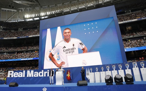 Mbappe tuyên bố chiến đấu hết mình vì Real Madrid trong ngày ra mắt- Ảnh 3. Real Madrid đã chuẩn bị buổi lễ ra mắt vô cùng hoành tráng - Ảnh: REUTERS
