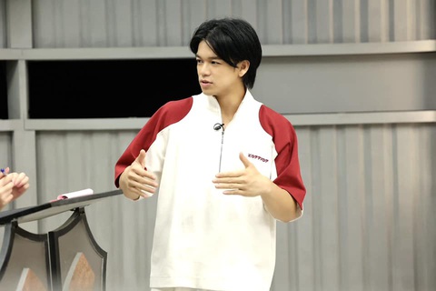 Trọng Hiếu - Liên Bỉnh Phát: cặp đôi bromance được yêu thích- Ảnh 2. (S)Trong Trọng Hiếu làm khán giả cười bò khi giải thích chọn Liên Bỉnh Phát chung đội nhanh như chớp: