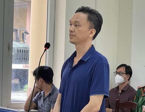 Viện kiểm sát đề nghị giảm án cho Phan Quốc Việt, Hồ Anh Sơn trong vụ án tại Học viện Quân y- Ảnh 1. Bị cáo Hồ Anh Sơn tại phiên tòa phúc thẩm - Ảnh: DANH TRỌNG