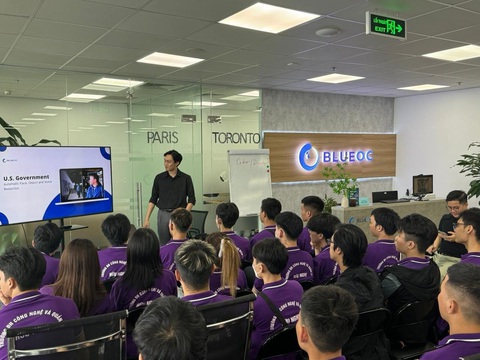 Sinh viên ngành Công nghệ thông tin Trường ĐH UTM đi trải nghiệm thực tế tại Công ty công nghệ Blue OC Sinh viên ngành công nghệ thông tin Trường đại học UTM đi trải nghiệm thực tế tại Công ty công nghệ Blue OC
