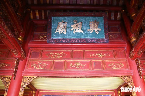 Nơi thờ tự cha mẹ vua Gia Long sắp được trùng tu hiện ra sao?- Ảnh 4. Chính điện Hưng miếu - Ảnh: NHẬT LINH