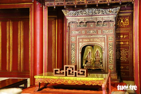 Nơi thờ tự cha mẹ vua Gia Long sắp được trùng tu hiện ra sao?- Ảnh 8. Nơi đặt linh vị của cha mẹ vua Gia Long - Ảnh: NHẬT LINH
