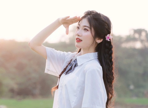 Hai nữ sinh 10 điểm môn văn đã học như thế nào?- Ảnh 1. Phạm Quỳnh Anh, một trong hai thí sinh đạt điểm 10 môn văn trong kỳ thi tốt nghiệp THPT năm 2024 - Ảnh: NVCC