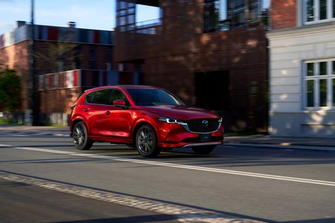 Mazda CX-5 2025 thêm bản giá rẻ, vẫn nhiều trang bị tốt- Ảnh 1. Thiết kế Mazda CX-5 được giữ nguyên so với trước đây, chỉ trang bị trên xe được cập nhật - Ảnh: Mazda