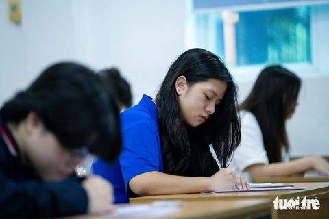 Điểm sàn Trường ĐH Giao thông vận tải, Trường ĐH Công đoàn- Ảnh 1. Thí sinh tham dự kỳ thi tốt nghiệp THPT năm 2024 - Ảnh: NAM TRẦN