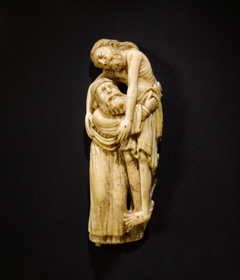 Tượng ngà voi Chúa Jesus hơn 800 năm, báu vật của nước Anh- Ảnh 2. Tượng ngà voi Deposition From The Cross