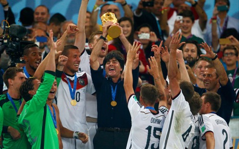 HLV Joachim Low muốn dẫn dắt tuyển Anh- Ảnh 2. Thành tích lớn nhất của HLV Joachim Low là chức vô địch World Cup 2014 - Ảnh: GETTY