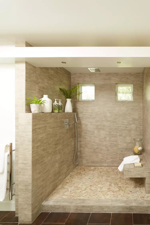 12 ý tưởng cho khu tắm ướt đẹp và tiện ích- Ảnh 5. Việc chọn gạch lát sàn là yếu tố quan trọng khi thiết kế khu tắm ướt - Ảnh: BHG