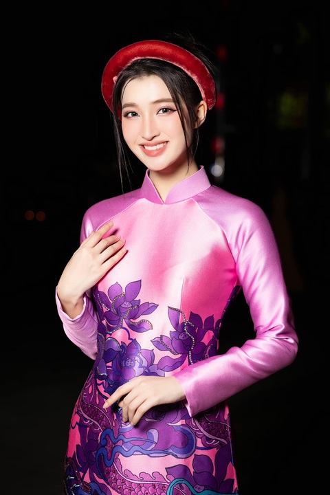Phương Nhi vào top 20 giải thưởng Vẻ đẹp vượt thời gian - Ảnh: FBNV Phương Nhi vào top 20 giải thưởng Vẻ đẹp vượt thời gian - Ảnh: FBNV