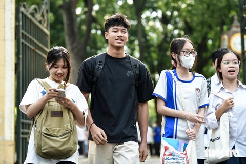 Đại học Bách khoa Hà Nội công bố dự báo điểm chuẩn, ngành cao nhất trên 28 điểm- Ảnh 1. Thí sinh tham dự kỳ thi tốt nghiệp THPT năm 2024 - Ảnh: NAM TRẦN