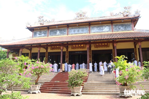 Người Huế nhớ giáo sư Cao Huy Thuần- Ảnh 1. Tổ đình Từ Đàm (TP Huế) - nơi diễn ra buổi lễ tưởng niệm giáo sư Cao Huy Thuần ở Huế - Ảnh: NHẬT LINH