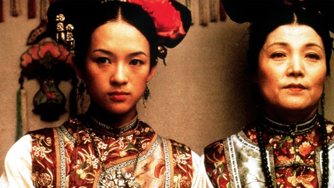 Trịnh Phối Phối (phải) và Chương Tử Di trong Ngọa hổ tàng long (2000) Trịnh Phối Phối (phải) và Chương Tử Di trong phim Ngọa hổ tàng long (2000)