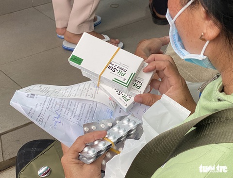 Thiếu thuốc hay thiếu trách nhiệm?- Ảnh 1. Đến giờ là tháng 7-2024, vấn đề thiếu thuốc, thiếu vật tư vẫn được đặt ra - Ảnh: TỰ TRUNG