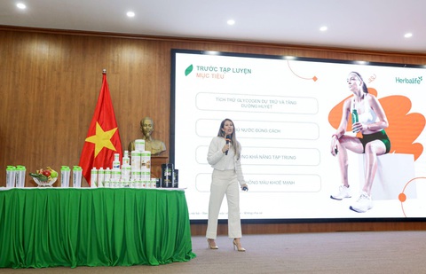 Herbalife tiếp sức bóng đá Việt với buổi đào tạo chế độ dinh dưỡng khoa học- Ảnh 3. Herbalife tiếp sức bóng đá Việt với buổi đào tạo chế độ dinh dưỡng khoa học- Ảnh 3.