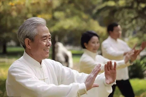 Có phải vẩy tay chữa được nhiều bệnh?- Ảnh 1. Tập luyện, trong đó có vẩy tay có thể chữa bệnh - Ảnh minh họa