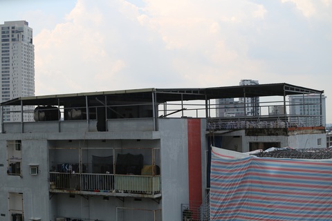 Nhà sai phép thành chung cư, nhà trọ phường An Khánh: Đang tháo dỡ phần vi phạm- Ảnh 6. Nhà sai phép thành chung cư, nhà trọ phường An Khánh: Đang tháo dỡ phần vi phạm- Ảnh 6.