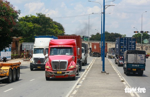 Nâng cấp 15,3km đường Mỹ Phước - Tân Vạn để kịp đồng bộ vành đai 3 TP.HCM- Ảnh 1. Đường Mỹ Phước - Tân Vạn (đoạn trùng với vành đai 3 TP.HCM) - Ảnh: CHÂU TUẤN