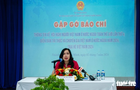 Thứ trưởng Bộ Ngoại giao Lê Thị Thu Hằng phát biểu họp báo chiều 2-7 - Ảnh: NGỌC ĐỨC Thứ trưởng Bộ Ngoại giao Lê Thị Thu Hằng phát biểu chiều 2-7 - Ảnh: NGỌC ĐỨC