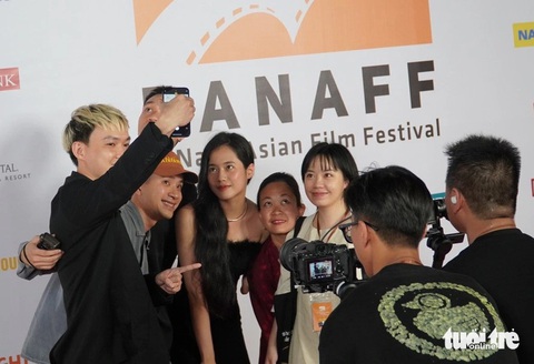 DANAFF II khai mạc: 'Cu li không bao giờ khóc' thật sự đã về quê hương- Ảnh 5. Đoàn phim Cu li không bao giờ khóc