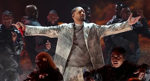Tin tức giải trí 2-7: Jin (BTS) rước đuốc tại Thế vận hội mùa hè Paris 2024- Ảnh 11. Will Smith trên sân khấu lễ trao gải BET - Ảnh: CNN