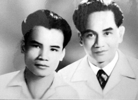Nhà thơ Hoàng Cát (trái) và nhà thơ Xuân Diệu (phải) - Ảnh tư liệu Nhà thơ Hoàng Cát (trái) và nhà thơ Xuân Diệu (phải) - Ảnh tư liệu