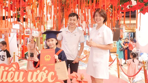 Vạn lời chúc và điều ước nguyện dành cho sĩ tử- Ảnh 5. Chị Lê Thị Thanh Hà - BTC sự kiện Cây Trạng Nguyên Ước Nguyện
