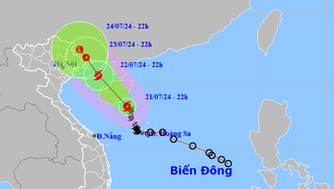 Bão số 2 tăng cấp, đêm nay Bắc Bộ mưa to- Ảnh 1. Vị trí và hướng di chuyển bão số 2 lúc 22h tối 21-7 - Ảnh: NCHMF