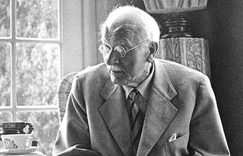 Nhà phân tích giấc mơ nổi tiếng thế giới Carl Jung - Ảnh: Getty Images Khoa học giải mã các hiện tượng dị thường - Kỳ 4: Có giấc mơ linh cảm điềm xấu?- Ảnh 3.