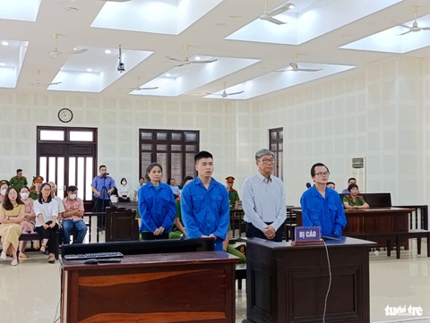 Cựu thủ quỹ Trường đại học Bách khoa Đà Nẵng lãnh án tử hình vì tham ô- Ảnh 2. Cựu thủ quỹ Trường đại học Bách khoa Đà Nẵng lãnh án tử hình vì tham ô- Ảnh 2.