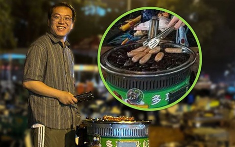 Tiến sĩ ở Trung Quốc đi bán xúc xích nướng đá- Ảnh 1. Tiến sĩ ở Trung Quốc đi bán xúc xích nướng đá- Ảnh 1.