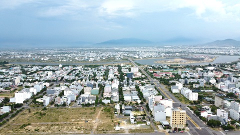 Đà Nẵng đẩy mạnh đấu giá đất, huy động nguồn lực phục vụ phát triển- Ảnh 2. Đà Nẵng đẩy mạnh đấu giá đất, huy động nguồn lực phục vụ phát triển- Ảnh 2.
