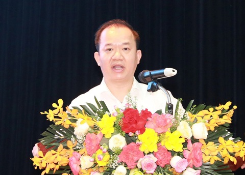 PGS.TS Bùi Hoài Sơn phát biểu tại hội thảo - Ảnh: T.ĐIỂU 'Nếu Hà Nội không là số 1 về văn hóa là lỗi của Hà Nội'- Ảnh 4.
