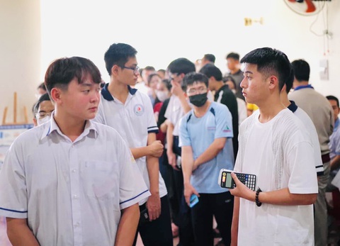 Chỉ tiêu sư phạm hầu hết các trường đại học bị cắt giảm mạnh- Ảnh 1. Thí sinh tham dự kỳ thi đánh giá năng lực chuyên biệt 2024 do Trường đại học Sư phạm TP.HCM tổ chức - Ảnh: N.T.